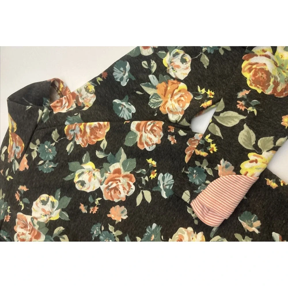 Ampersand Avenue Women S Black Floral Long Sleeves Double Hood Sweatshirt Pocket